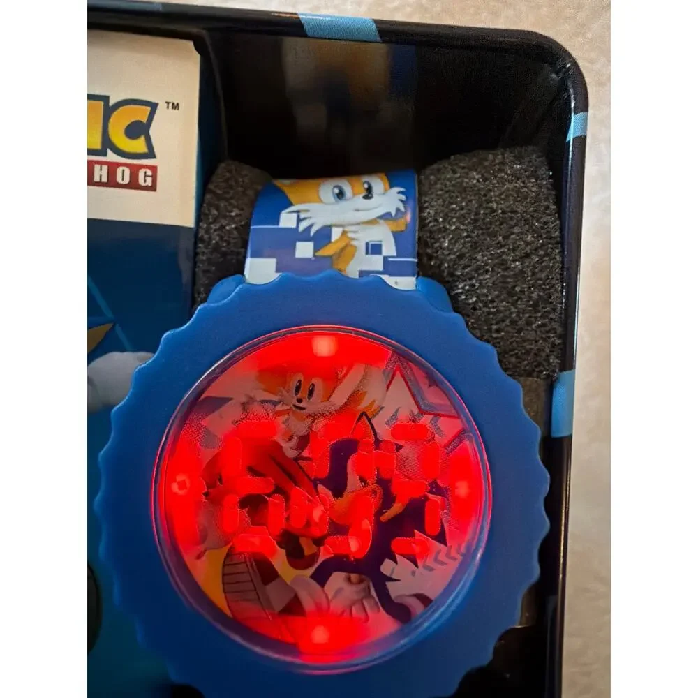 Accutime Sonic The Hedgehog Digital Watch Quartz LCD Flashing LED Lights NEW Tin